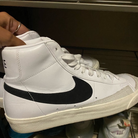 Women’s Nike blazer 9.5 - Picture 1 of 4